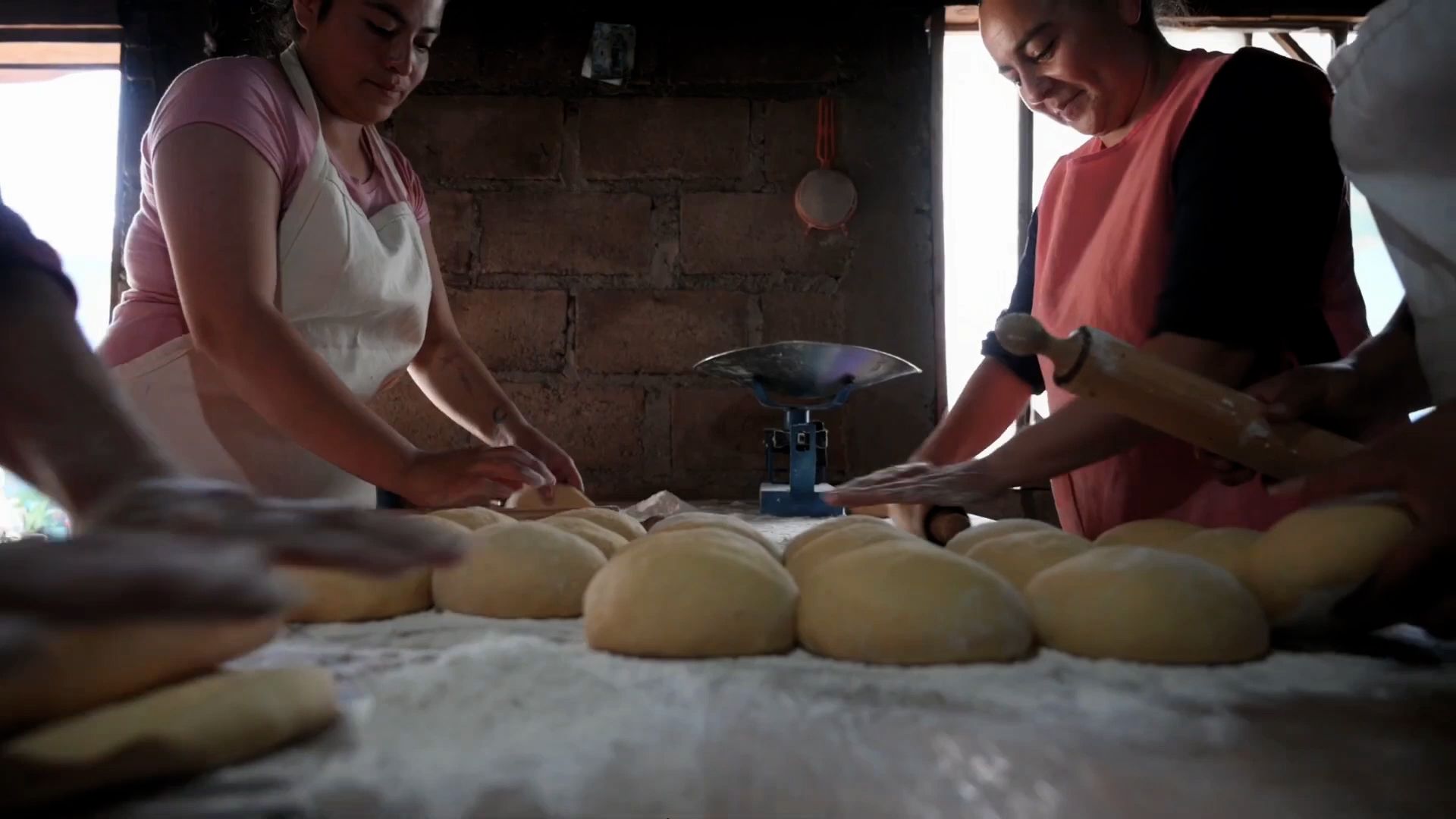 EL ARTE DE HACER PAN EN FAMILIA I "Seguiremos la tradición"